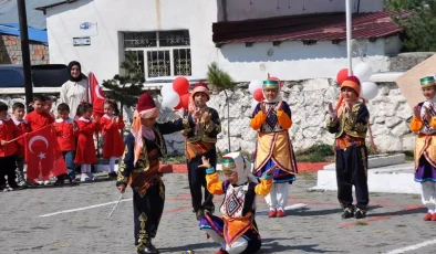 Kars ve Ardahan’da İlköğretim Haftası Törenleri Düzenlendi